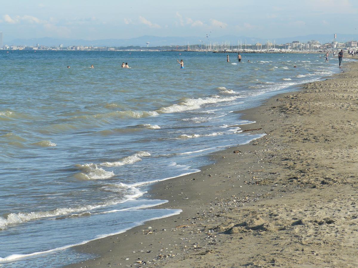 Hotel Sayonara Milano Marittima Kültér fotó