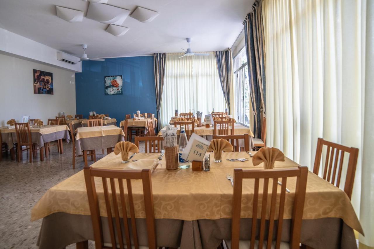 Hotel Sayonara Milano Marittima Kültér fotó
