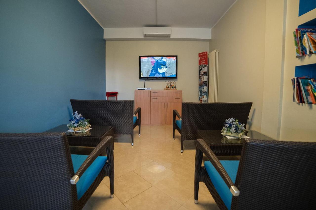 Hotel Sayonara Milano Marittima Kültér fotó